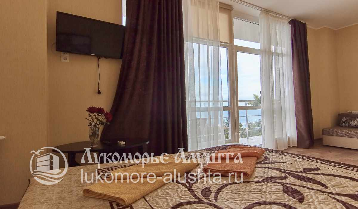 Трехместные видовые номера