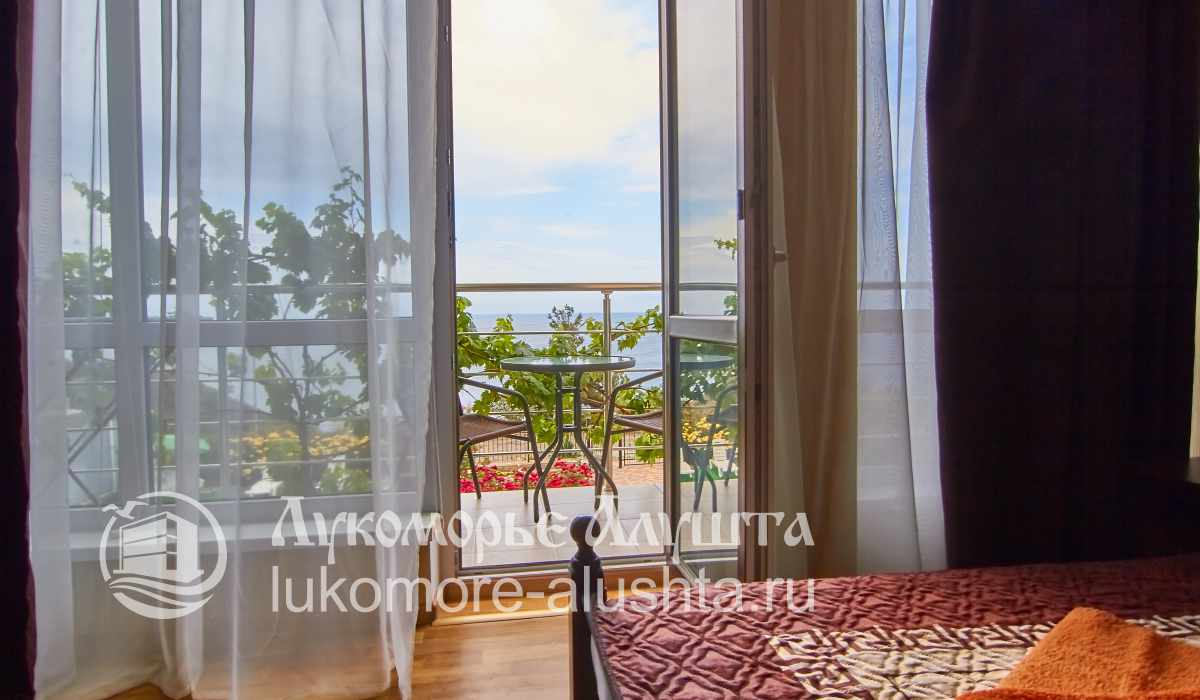 Меблированный балкон