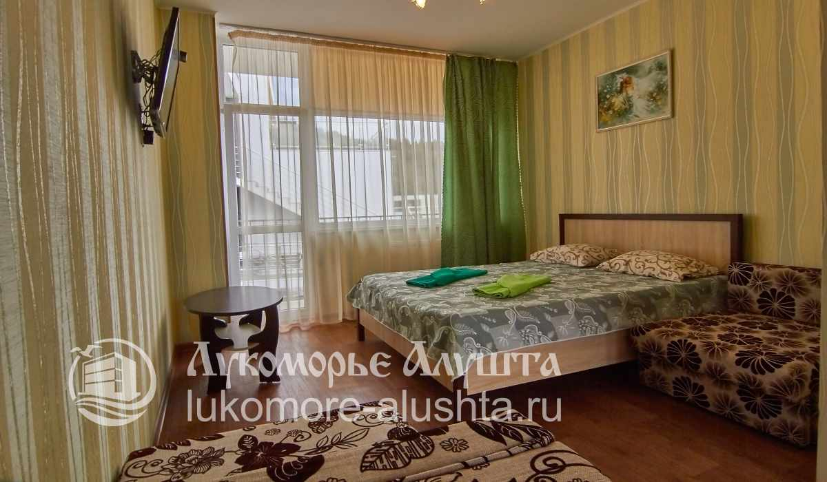 Просторная трехместная комната